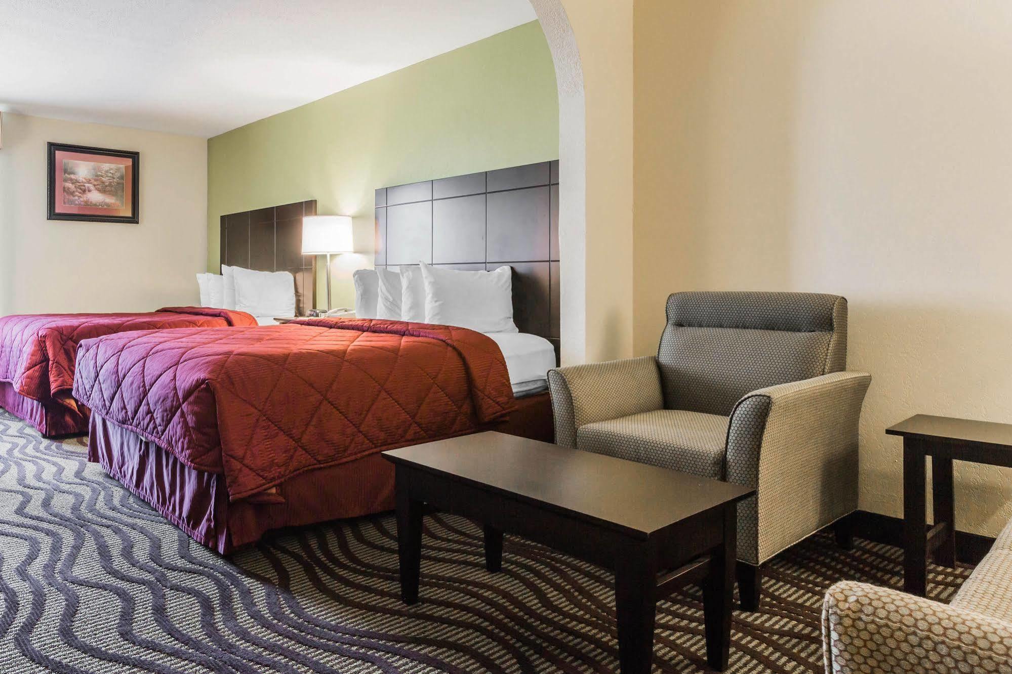 Quality Inn & Suites North Montgomery Eksteriør bilde