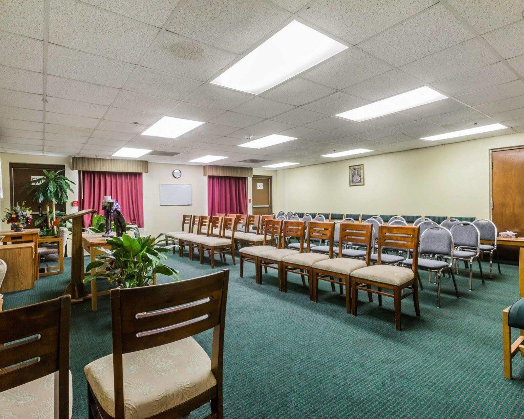 Quality Inn & Suites North Montgomery Eksteriør bilde