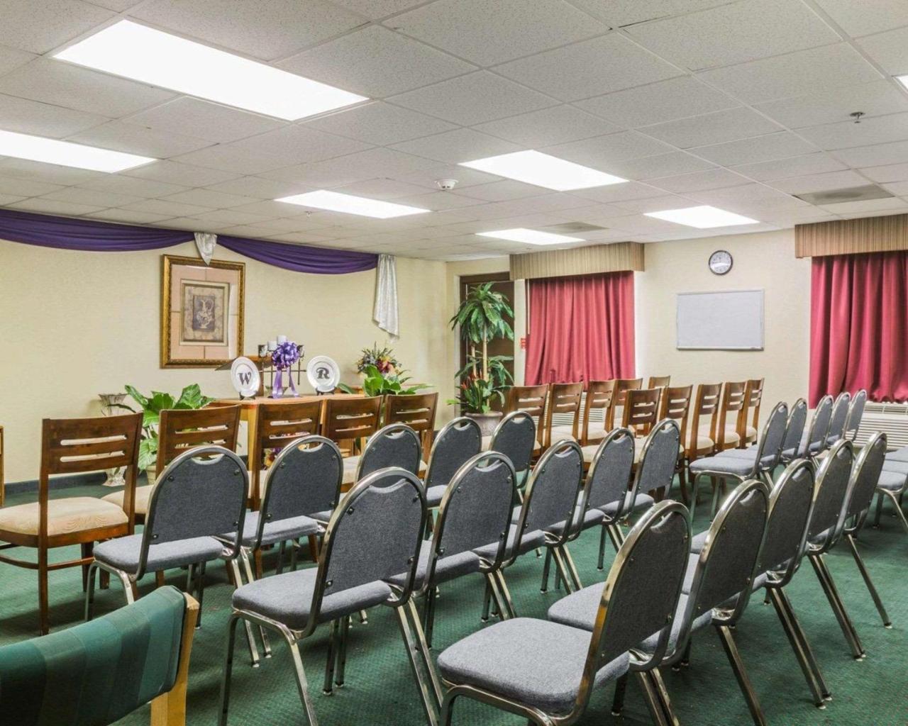 Quality Inn & Suites North Montgomery Eksteriør bilde